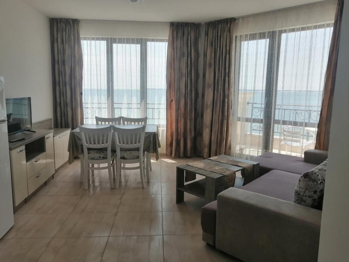 Appartamento Хоризонт М Sveti Vlas Esterno foto