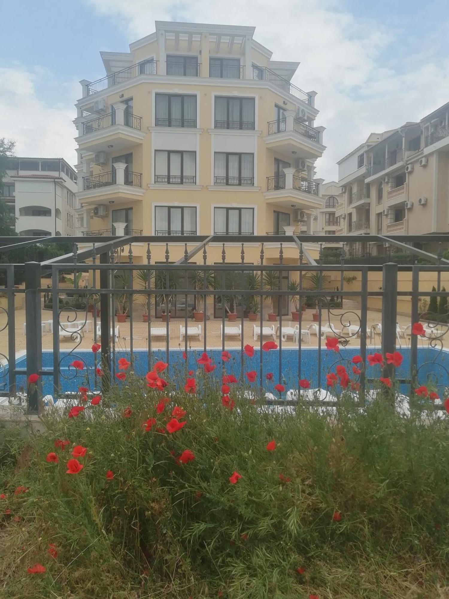 Appartamento Хоризонт М Sveti Vlas Esterno foto